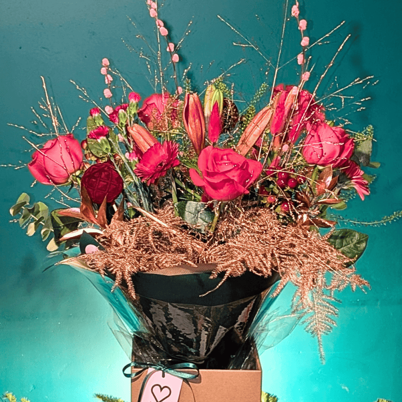 Christmas Traditional Colours Bouquet